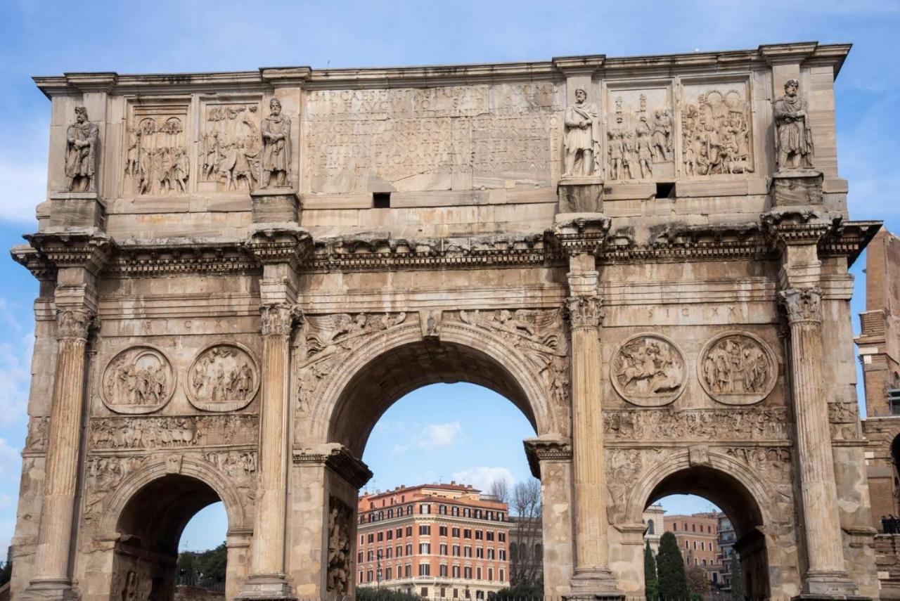 Antica Dalla Finestra Colosseo Ohana *